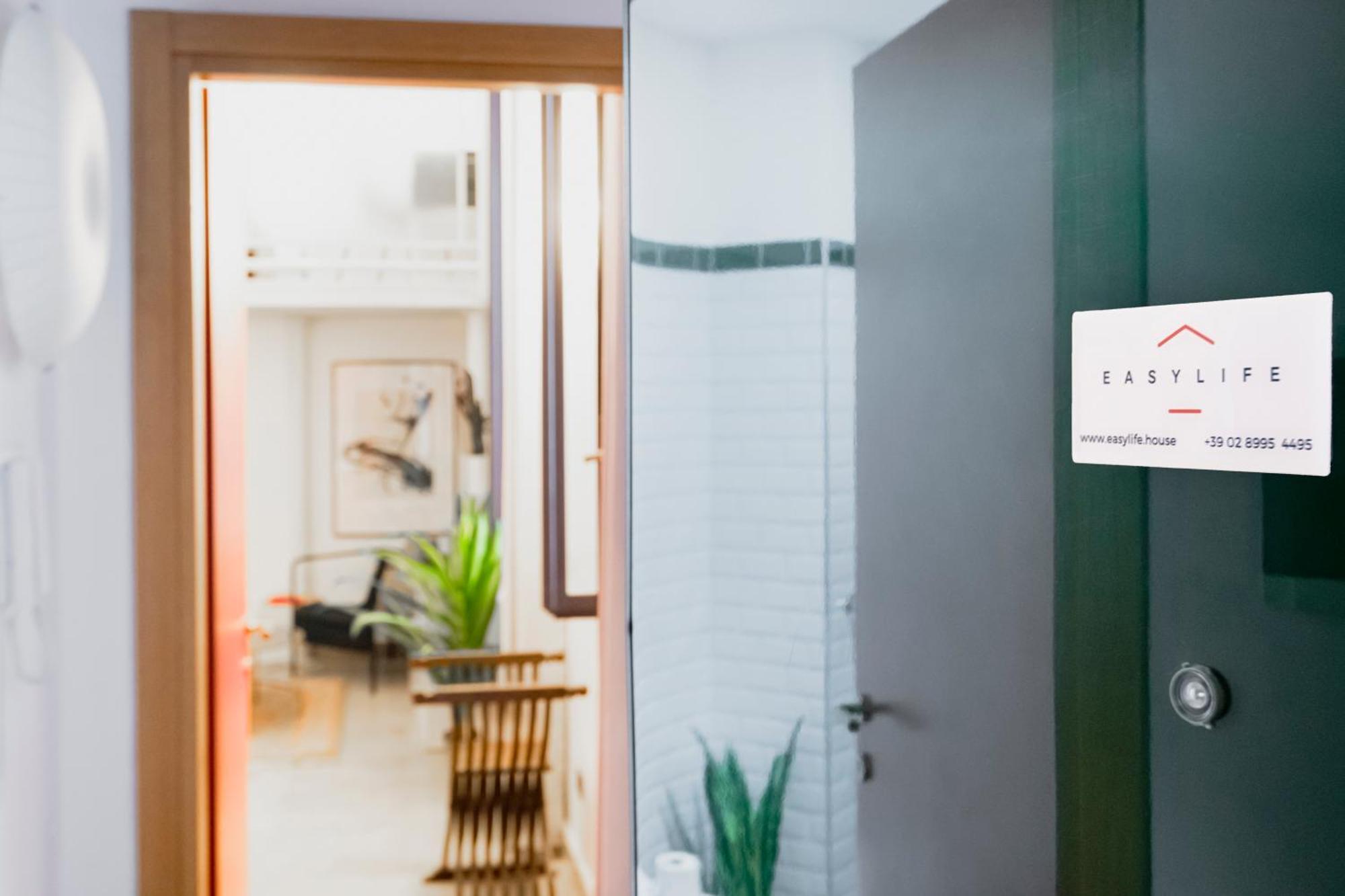 Апартаменти Easylife - Accogliente Monolocale In Via Torino, Posizione Perfetta Per Scoprire La Citta Мілан Екстер'єр фото
